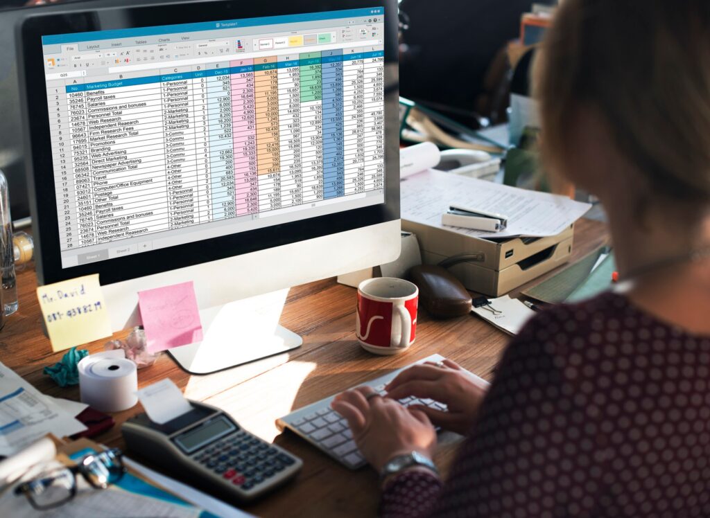 The Importance of Regular Bookkeeping and Financial Reporting for Business Success